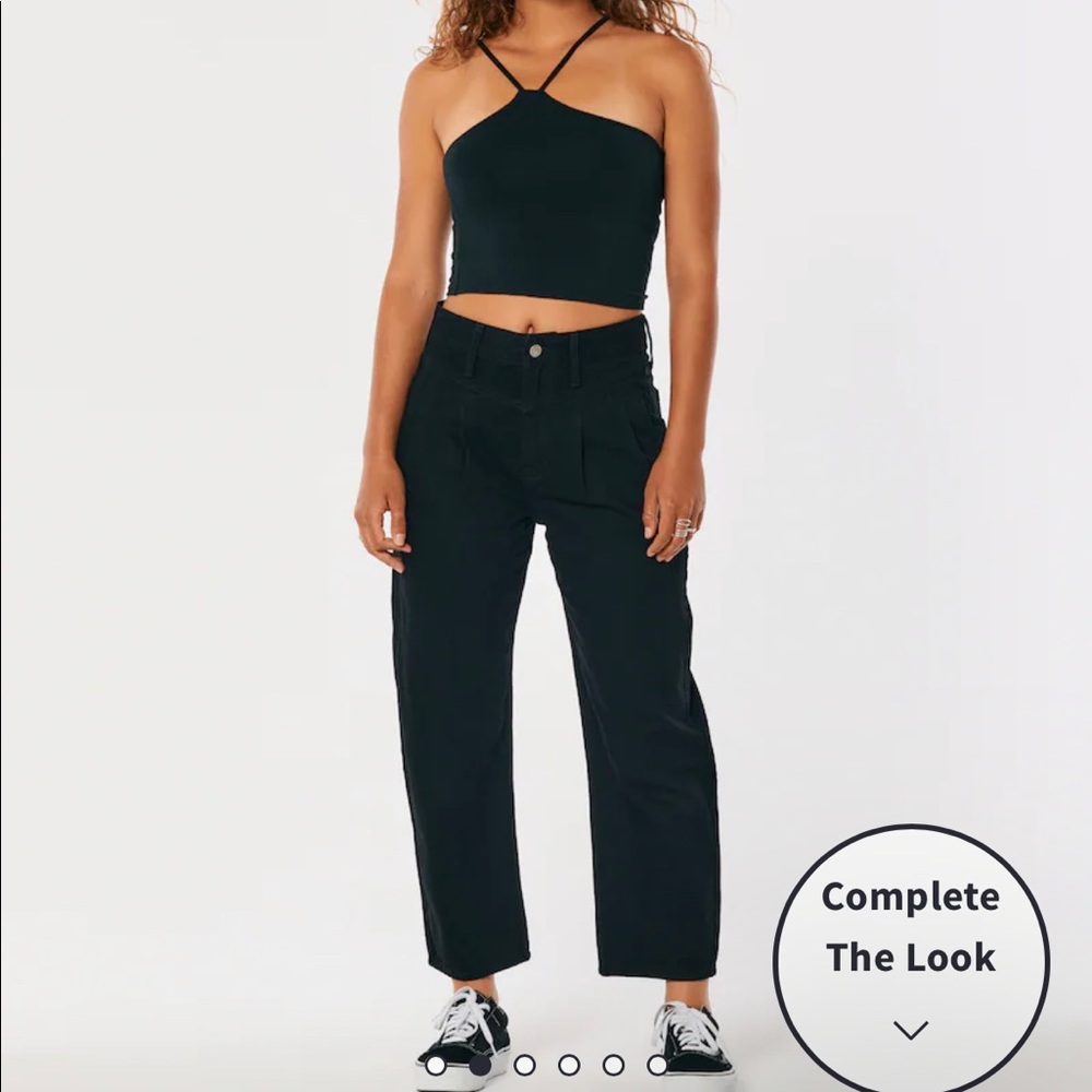Hollister Black High Waisted Barrel Jeans in a size 1
